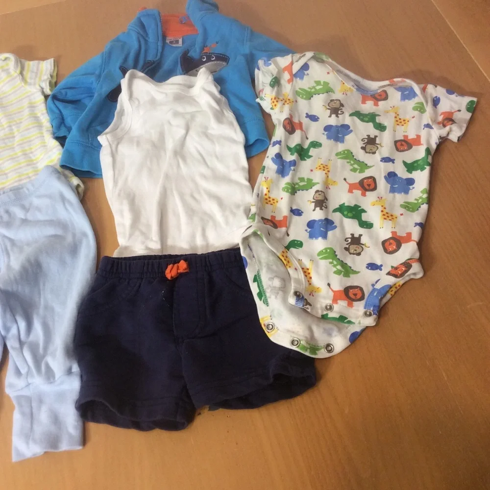 Carters boys shorts and onesies - Picture 3 of 5